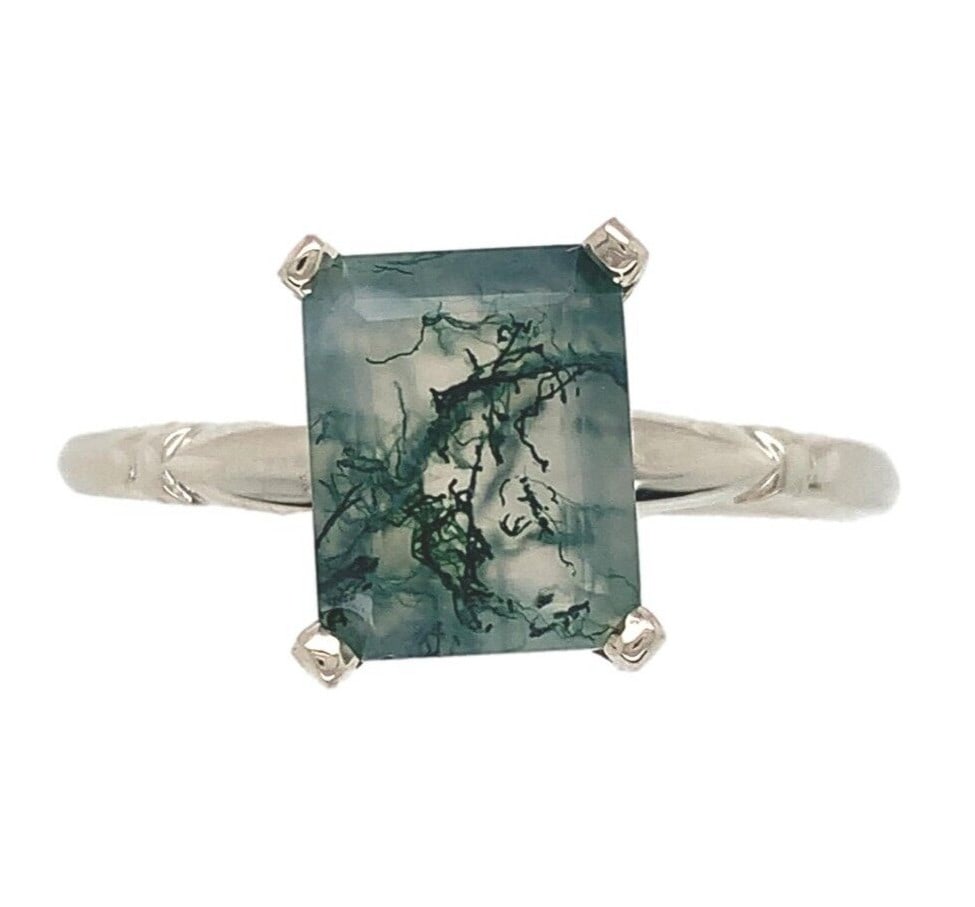 Vintage 14k White Gold Emerald Cut Moss Agate Ring Size 9.75 GIA Certified: Vintage 14k White Gold Emerald Cut Moss Agate Ring Size 9.75 GIA Certified Discover the elegance of this Vintage 14k White Gold Moss Genuine Natural Agate Ring, designed to make a statement. Crafted f