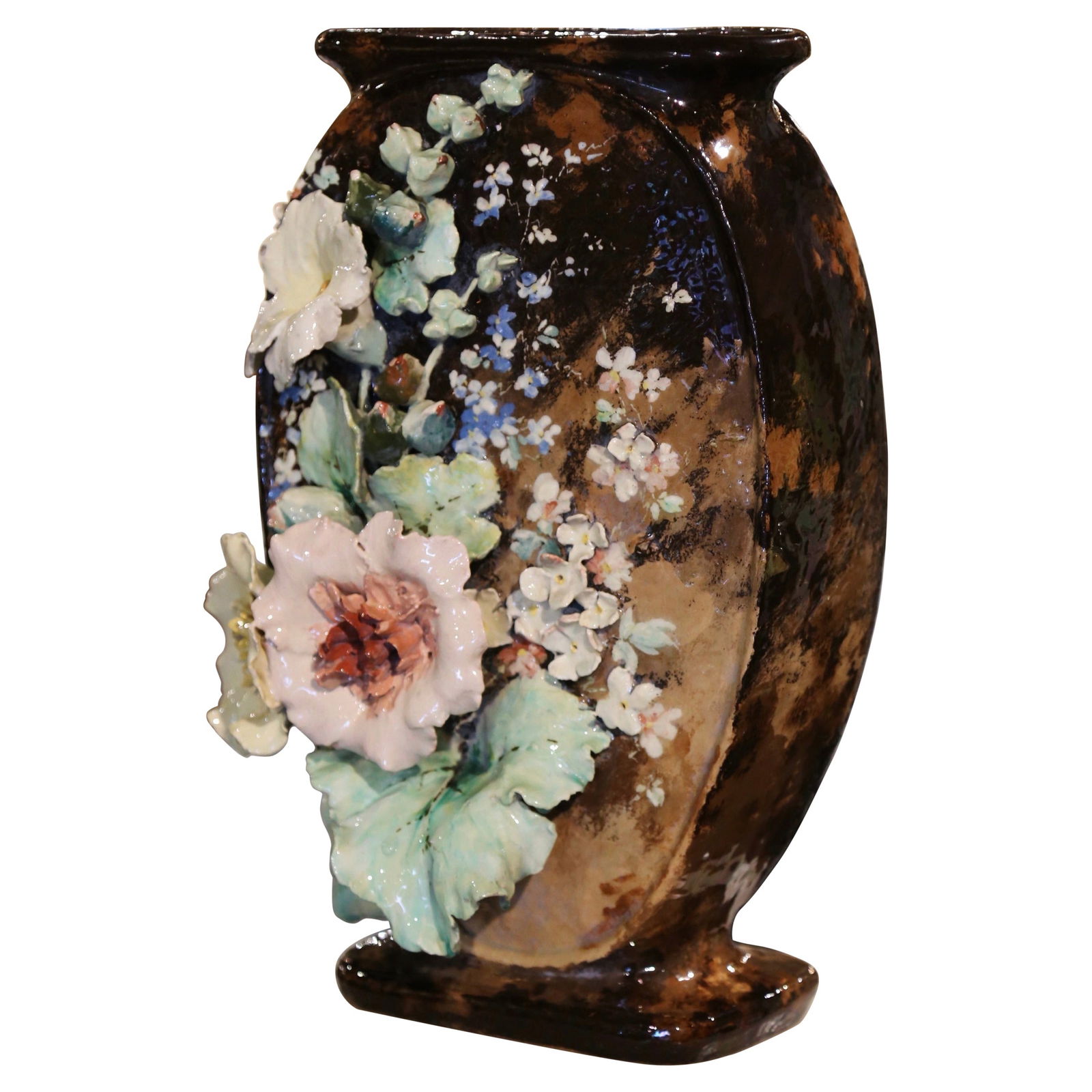 Antique 19th Century French Barbotine Floral Vase Majolica: Antique 19th Century French Barbotine Floral Vase Majolica Enhance your living space with this stunning 19th Century French Montigny-sur-Loing Barbotine Vase. Crafted around 1870, this exquisite piece