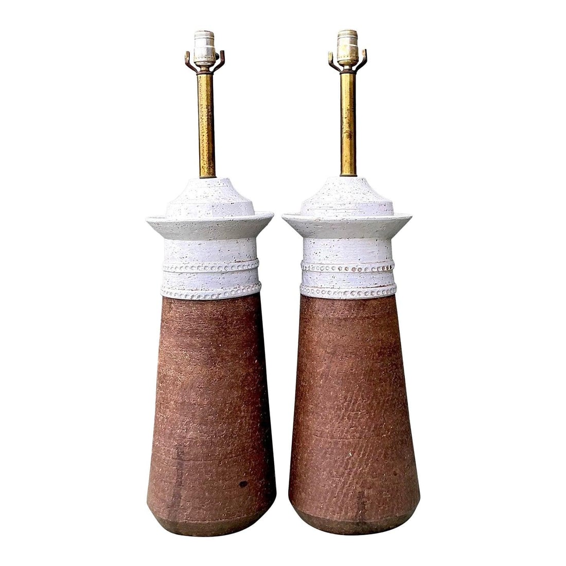 Pair of Mid-Century Italian Ceramic Table Lamps in the Style of Bitossi: Pair of Mid-Century Italian Ceramic Table Lamps in the Style of Bitossi This pair of vintage Italian ceramic table lamps showcases the textural artistry characteristic of Mid-Century Modern design, in