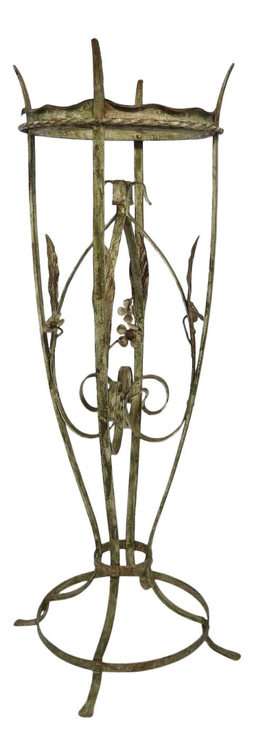 Wrought Iron Plant Stand Pedestal Antique White Salterini Style 40.5in: Wrought Iron Plant Stand Pedestal Antique White Salterini Style 40.5in This charming wrought iron plant stand or pedestal features exquisite foliate decorative trim, embodying a romantic design suitab
