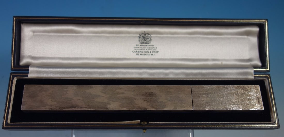Carrington & Co. Ltd. English Sterling Silver Letter Opener with Fitted Box: Carrington & Co. Ltd. English Sterling Silver Letter Opener with Fitted Box This exquisite letter opener by Carrington & Co. Ltd. is crafted from high-quality English Sterling Silver and comes in a fi