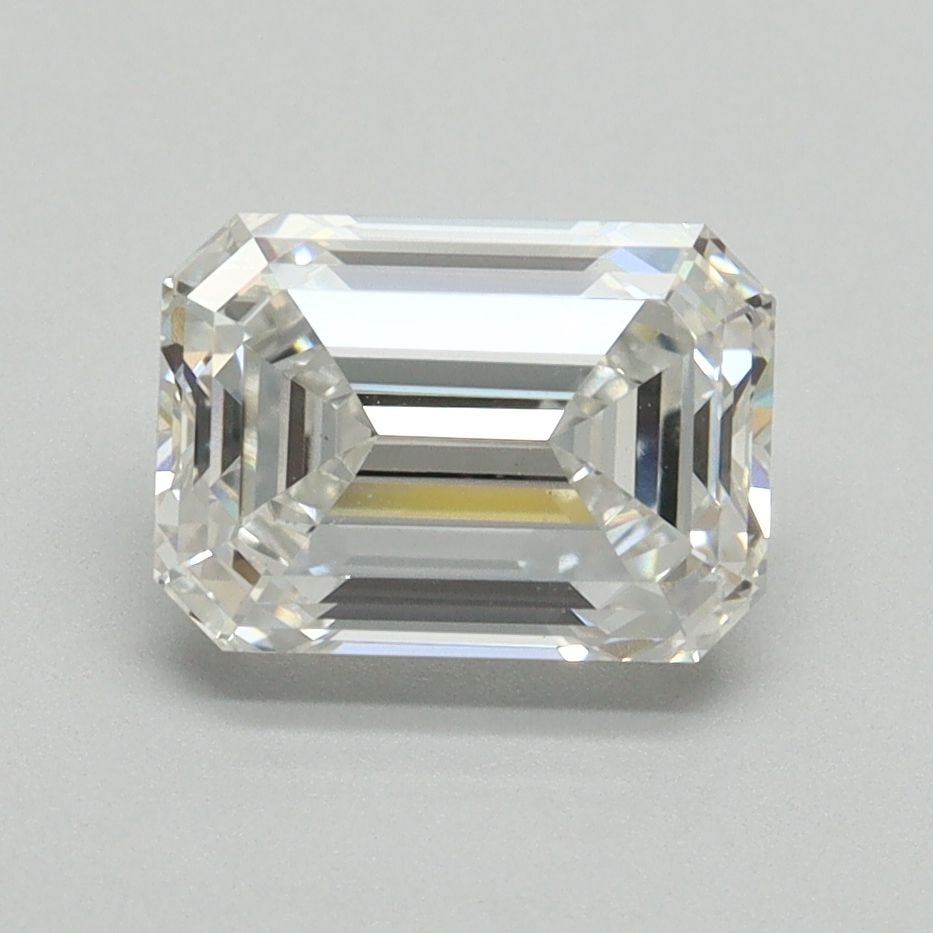 Loose Diamond - EMERALD 2.06ct E VS1: Loose Diamond - EMERALD 2.06ct E VS1 Source: This is a real non-mined Diamond that has been grown in a lab Shape: EMERALD Carats: 2.06 Color: E Clarity: VS1 Certification: NONE Video: