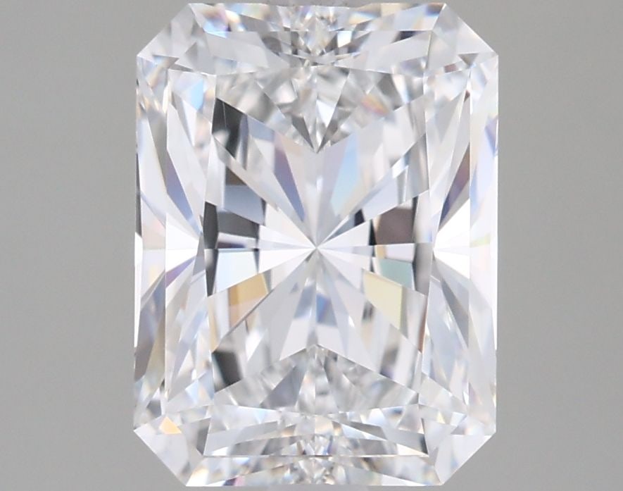 Loose Diamond - RADIANT 2.5ct D VS1: Loose Diamond - RADIANT 2.5ct D VS1 Source: This is a real non-mined Diamond that has been grown in a lab Shape: RADIANT Carats: 2.5 Color: D Clarity: VS1 Certification: IGI Video: Video Link