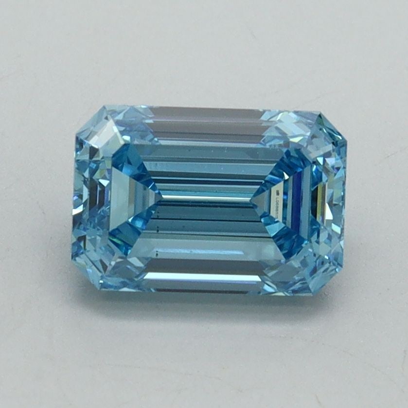 Loose Diamond - EMERALD 1.5ct Fancy Vivid Blue VS1: Loose Diamond - EMERALD 1.5ct Fancy Vivid Blue VS1 Source: This is a real non-mined Diamond that has been grown in a lab Shape: EMERALD Carats: 1.5 Color: Fancy Vivid Blue Certification: IGI Video: