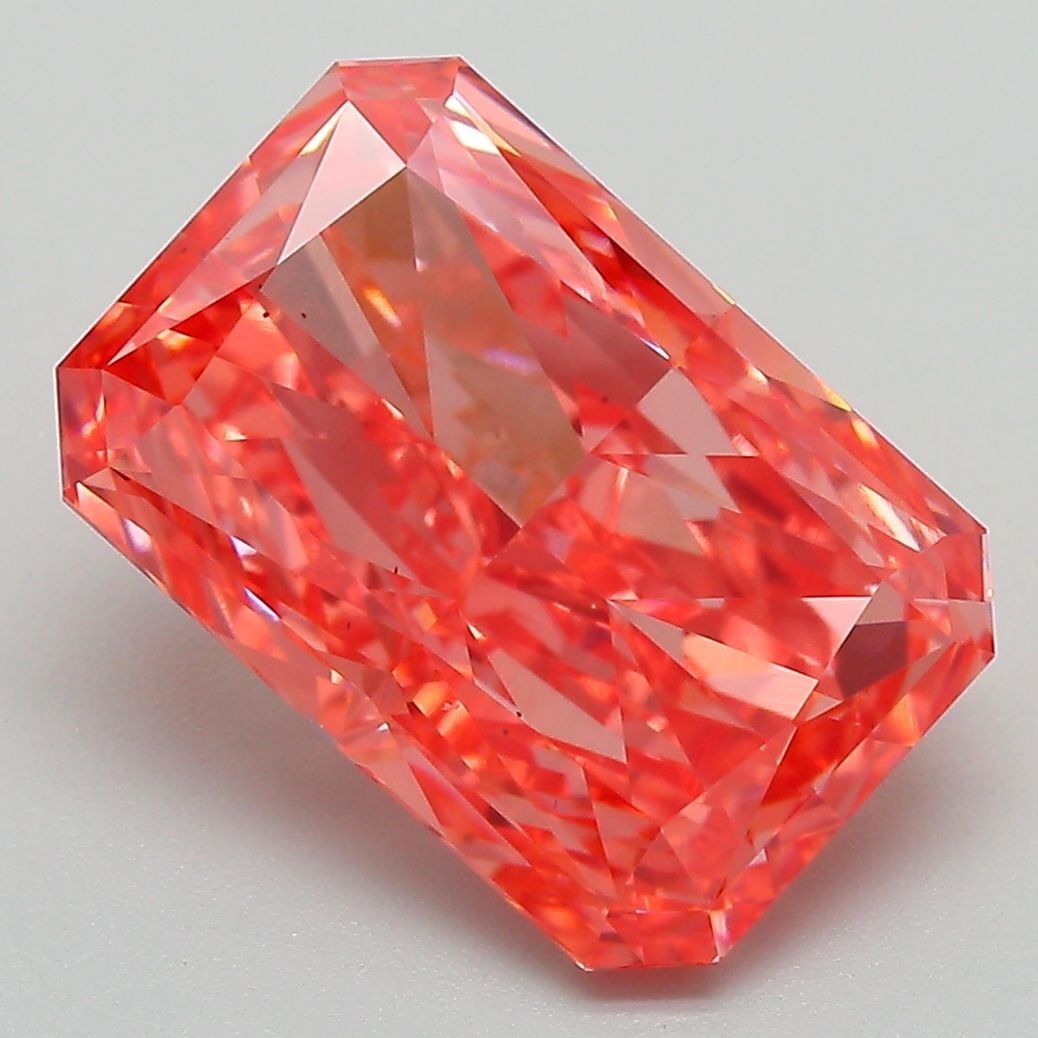 Loose Diamond - RADIANT 5.23ct Fancy Vivid Pink VS2: Loose Diamond - RADIANT 5.23ct Fancy Vivid Pink VS2 Source: This is a real non-mined Diamond that has been grown in a lab Shape: RADIANT Carats: 5.23 Color: Fancy Vivid Pink Certification: IGI Video: