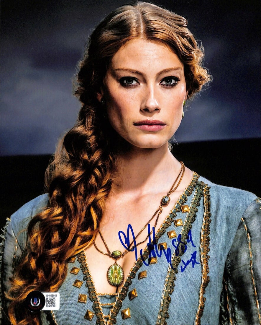 Alyssa Sutherland Signed 8x10 Photo Vikings Beckett Certified: Alyssa Sutherland Signed 8x10 Photo Vikings Beckett Certified This is an autographed 8x10 photograph of actress Alyssa Sutherland, known for her role as 'Aslaug' in the acclaimed TV series Vikings. Th