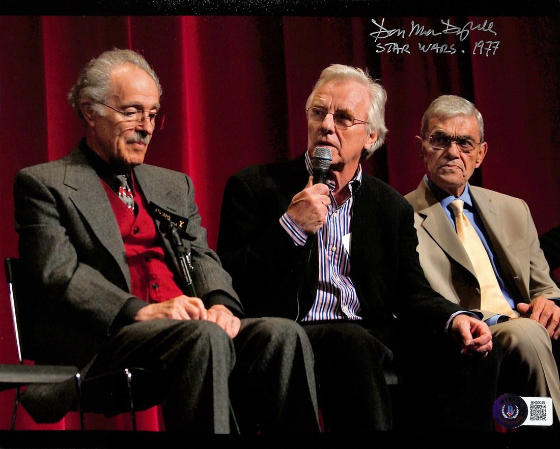 Don MacDougall Signed Star Wars 1977 8x10 Photo Beckett Authenticated: Don MacDougall Signed Star Wars 1977 8x10 Photo Beckett Authenticated This is an original 8x10 photograph autographed by Don MacDougall, the sound editor for Star Wars who won an Oscar for his work on