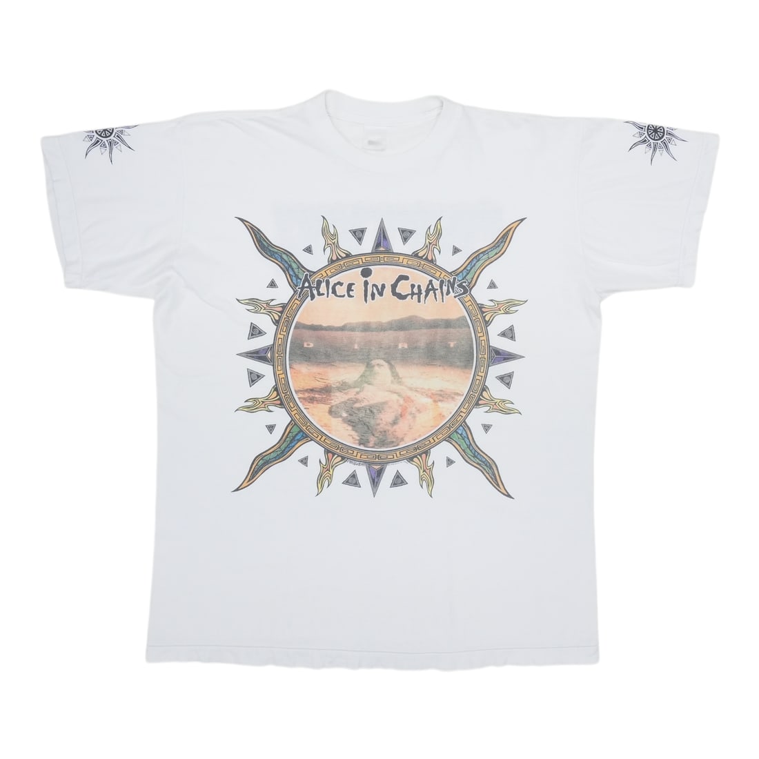 Vintage 1992 Alice In Chains Dirt Band Graphic T-Shirt White 100 Percent Cotton: Vintage 1992 Alice In Chains Dirt Band Graphic T-Shirt White 100 Percent Cotton This is an original vintage 1992 Alice In Chains Dirt shirt, featuring graphics on both the front and back. The shirt is