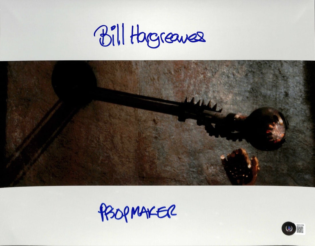 Bill Hargreaves Signed 11x14 Star Wars Photograph Beckett Authenticated: Bill Hargreaves Signed 11x14 Star Wars Photograph Beckett Authenticated This is an original 11x14 color photograph featuring the Gatekeeper Droid from Star Wars: Return of the Jedi, signed by Bill Har