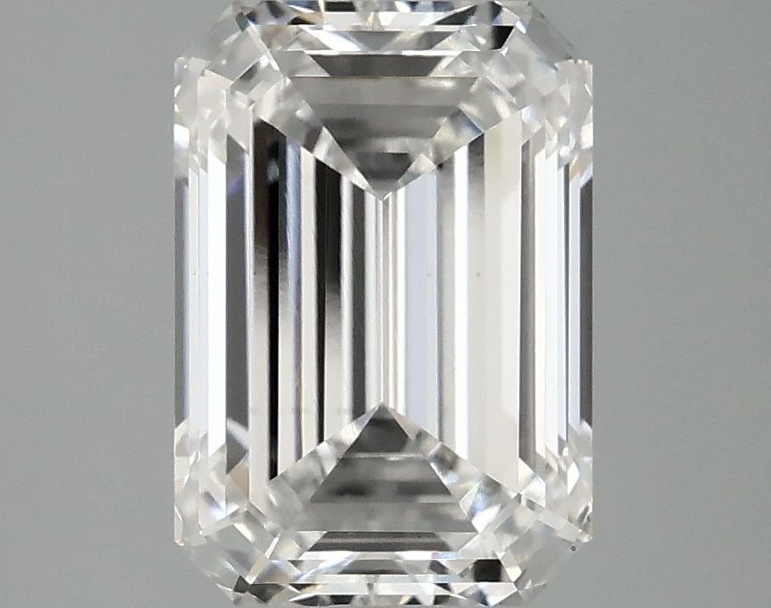 Loose Diamond - EMERALD 3.09ct F VS1: Loose Diamond - EMERALD 3.09ct F VS1 Source: This is a real non-mined Diamond that has been grown in a lab Shape: EMERALD Carats: 3.09 Color: F Clarity: VS1 Certification: IGI Video: