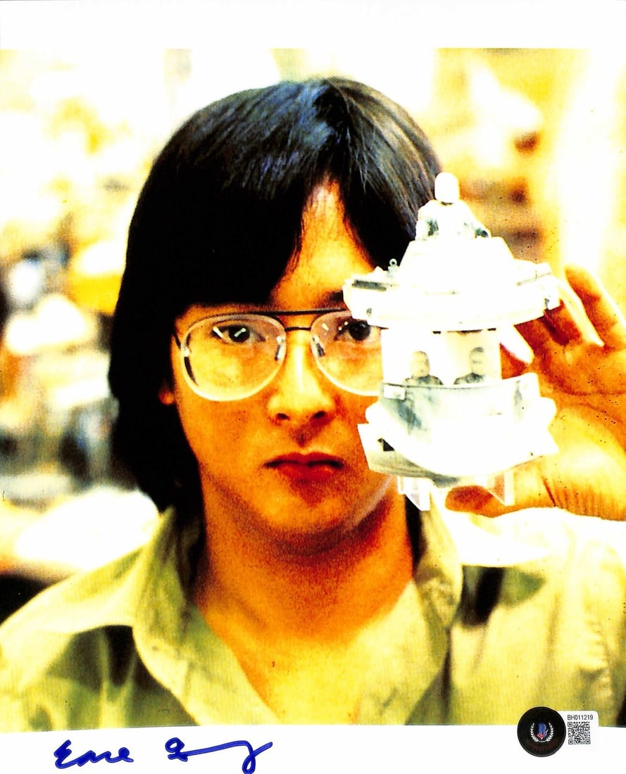 8x10 Beckett Authenticated Photo Signed by Star Wars Model Maker Ease Owyeung: 8x10 Beckett Authenticated Photo Signed by Star Wars Model Maker Ease Owyeung This is an original 8x10 autographed photograph signed in blue permanent marker by Ease Owyeung, who served as a model mak