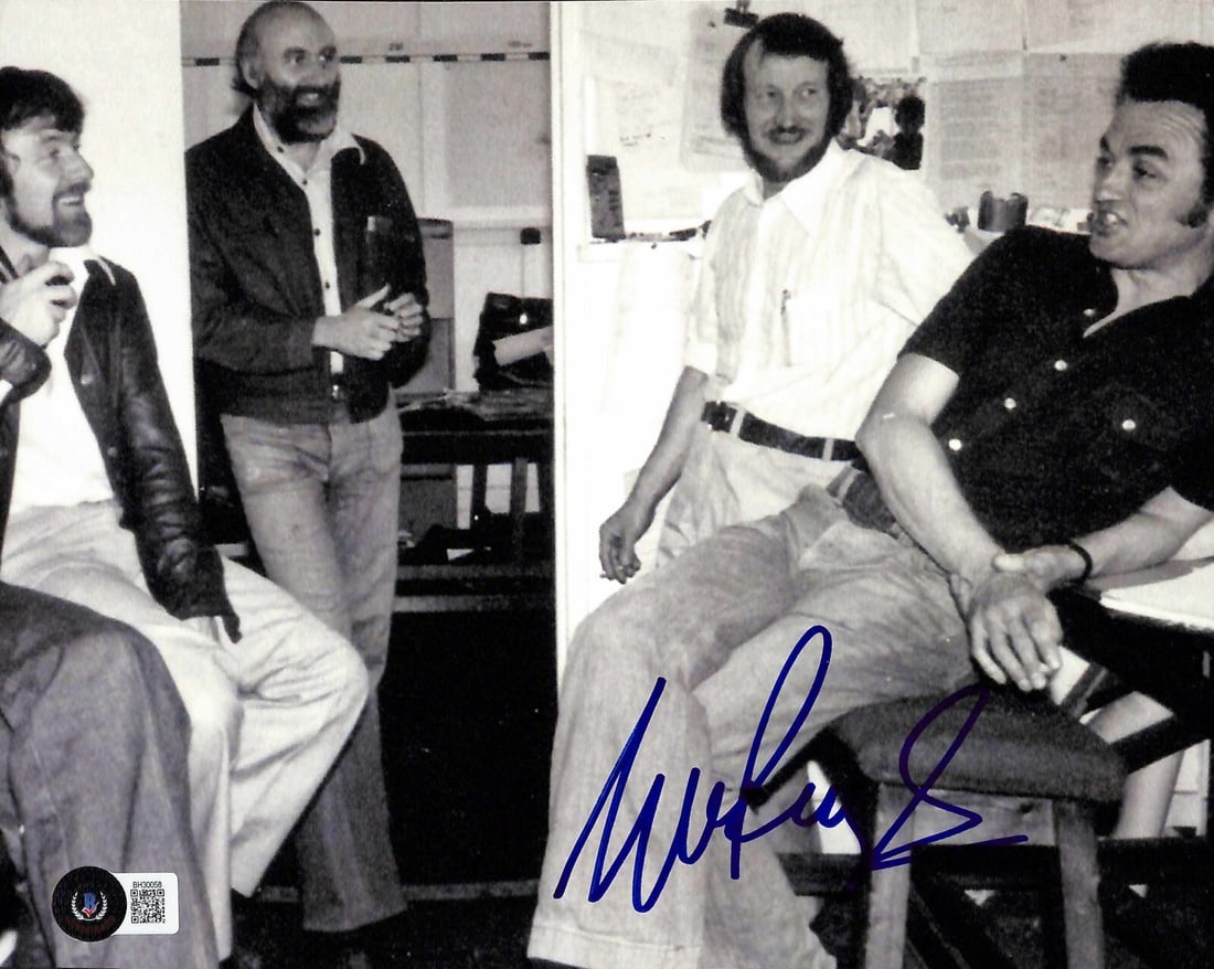 Norman Reynolds Signed Star Wars 8x10 Photo Beckett Certified: Norman Reynolds Signed Star Wars 8x10 Photo Beckett Certified This is an autographed 8x10 color photograph signed by Norman Reynolds, the acclaimed art director of Star Wars: A New Hope. The signature