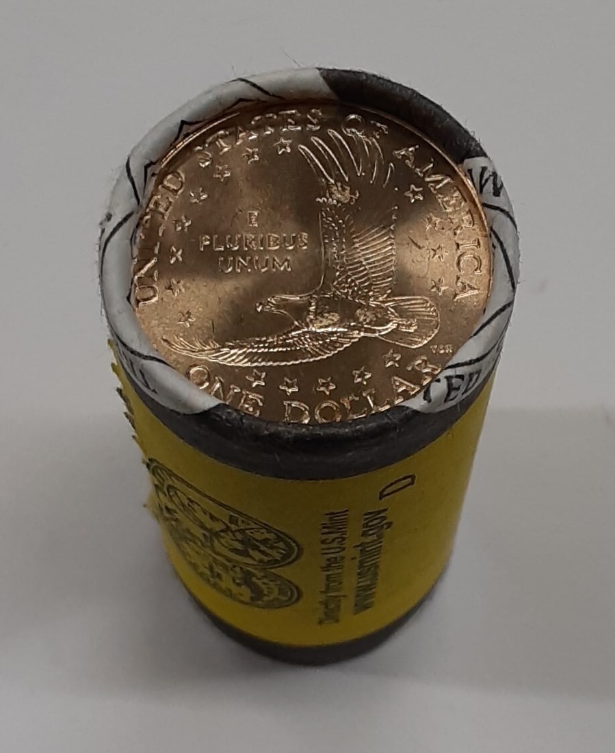 Roll of 25 Uncirculated 2001-D Sacagawea Native American One Dollar Coins (1 of 4)