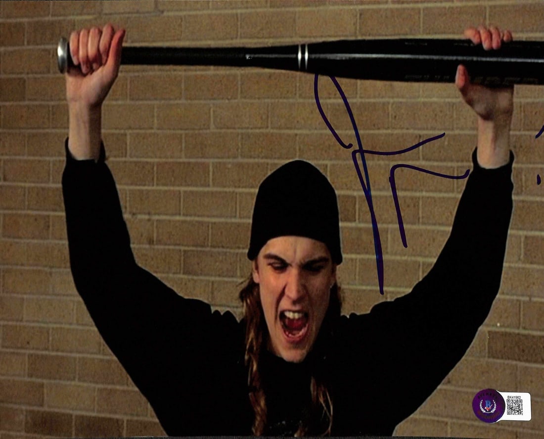 Jason Mewes Signed 8x10 Clerks Photo Beckett Authenticated: Jason Mewes Signed 8x10 Clerks Photo Beckett Authenticated This is an original 8x10 photograph signed by Jason Mewes, known for his role as "Jay" in the film Clerks. The autograph is written in blue p