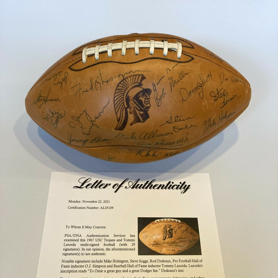 1967 USC Trojans Signed Football with O.J. Simpson PSA DNA COA: 1967 USC Trojans Signed Football with O.J. Simpson PSA DNA COA This 1967 USC Trojans NCAA National Champions Team Signed Football is a must-have for any USC football or Los Angeles sports fan. The bal