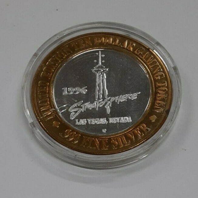 1996 Stratosphere Las Vegas Limited Edition $10 Gaming Token Fine Silver Center: 1996 Stratosphere Las Vegas Limited Edition $10 Gaming Token Fine Silver Center This limited edition $10 Stratosphere Hotel & Casino gaming token features a .999 fine silver center. Issued in 1996,