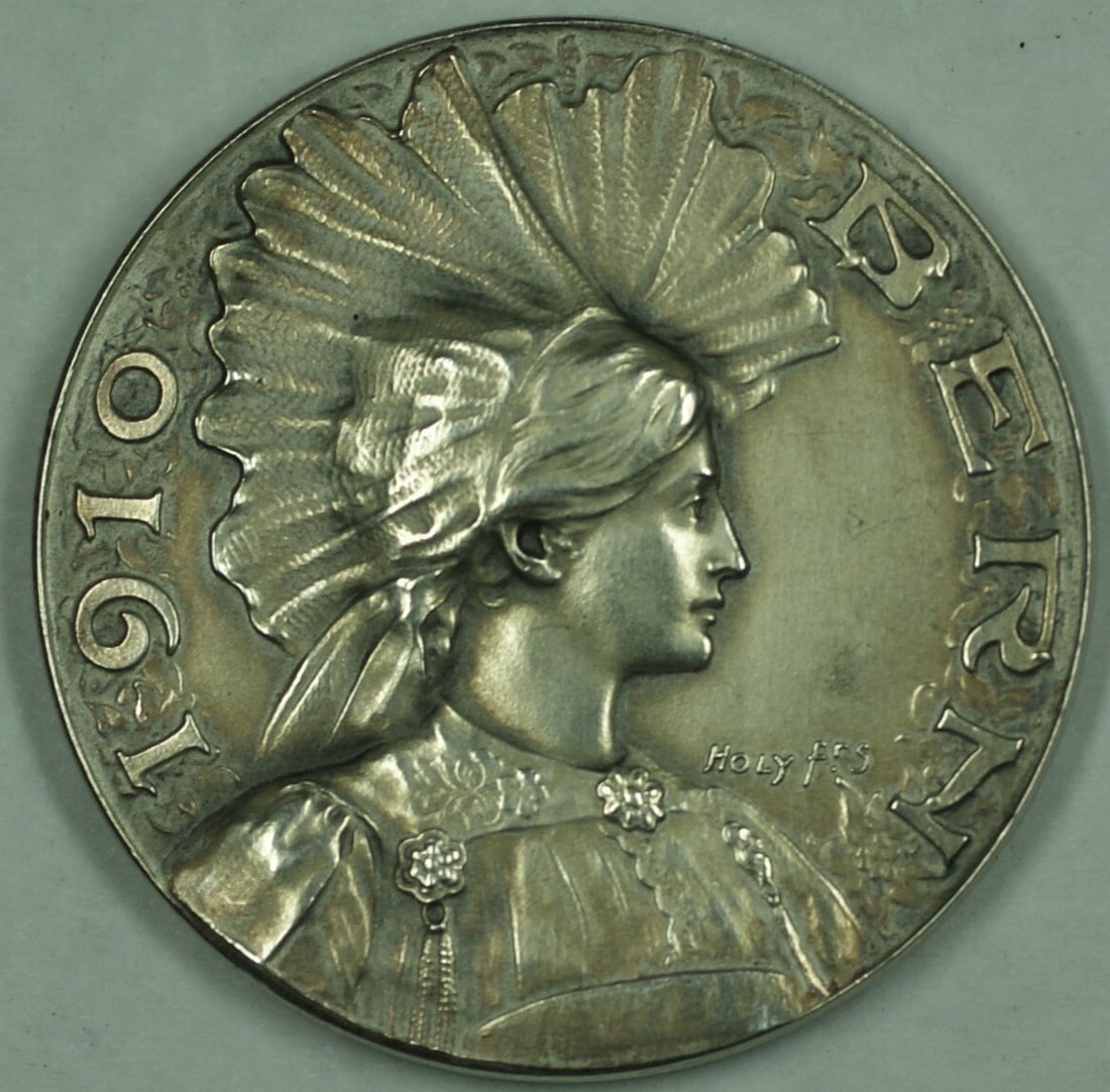 1910 Swiss Silver Shooting Medal R263c with Original Case - 2