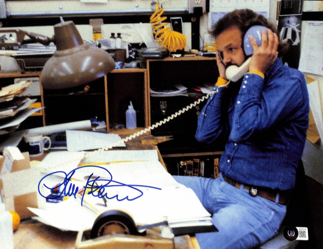 11x14 Signed Star Wars ESB Photo by Lorne Peterson Beckett Authenticated: 11x14 Signed Star Wars ESB Photo by Lorne Peterson Beckett Authenticated This is an original 11x14 color photograph from Star Wars: The Empire Strikes Back, signed by ILM visual effects artist Lorne P