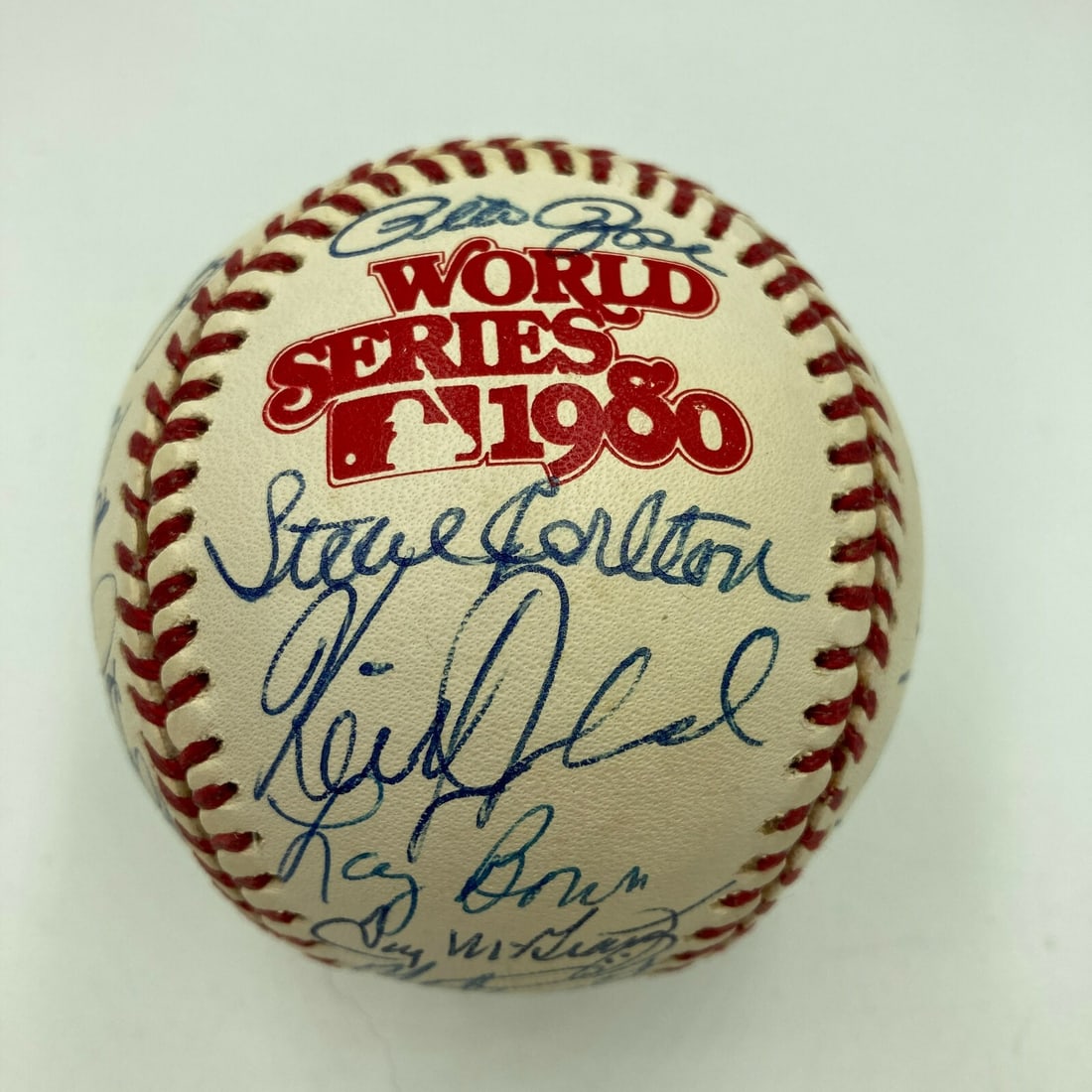 1980 Philadelphia Phillies World Series Champs Signed Baseball PSA Cert AI00986: 1980 Philadelphia Phillies World Series Champs Signed Baseball PSA Cert AI00986 Celebrate the iconic 1980 Philadelphia Phillies with this officially licensed World Series Champions baseball, featuring