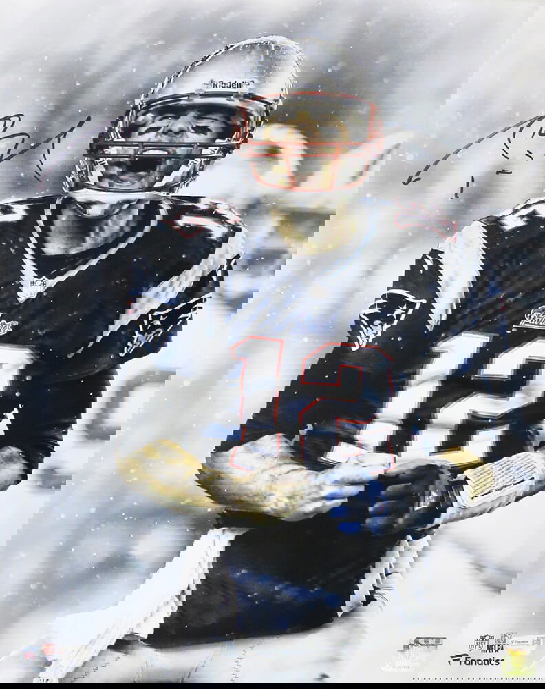 Tom Brady Signed 16x20 New England Patriots Snow Game Photo Fanatics Authenticated (1 of 1)