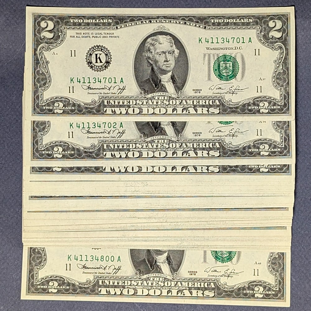 1976 $2 Federal Reserve Note Dallas 100pc Uncirculated Choice (1 of 2)