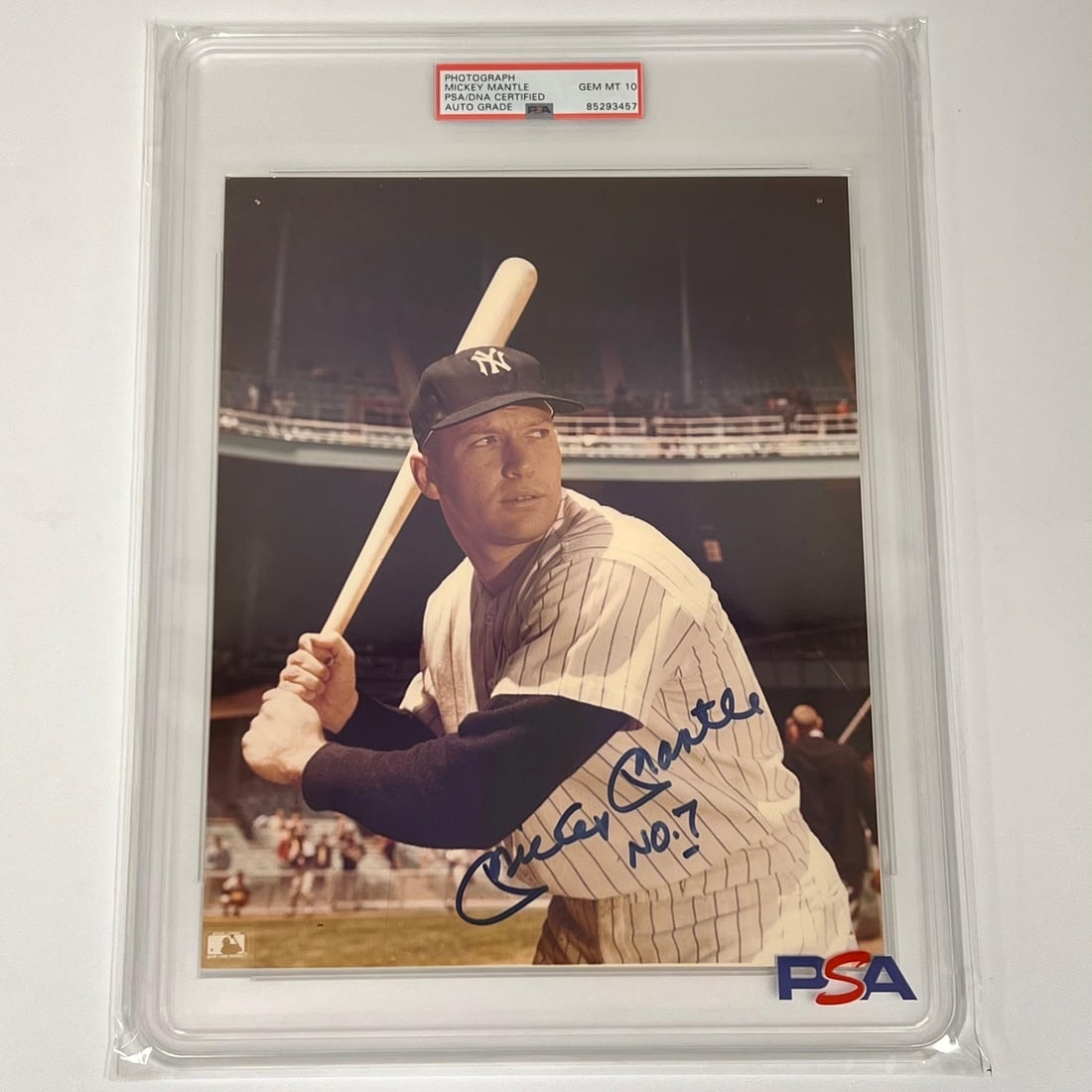 Mickey Mantle Autographed 8x10 Photo PSA/DNA Gem Mint 10 Yankees (1 of 2)