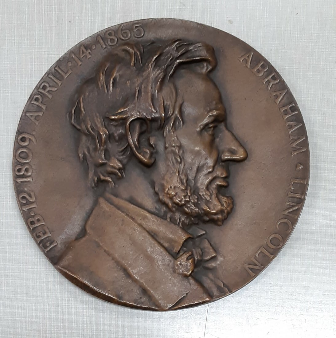 High Relief Bronze Abraham Lincoln Galvano Plaque 9.25 Inch Diameter (1 of 2)
