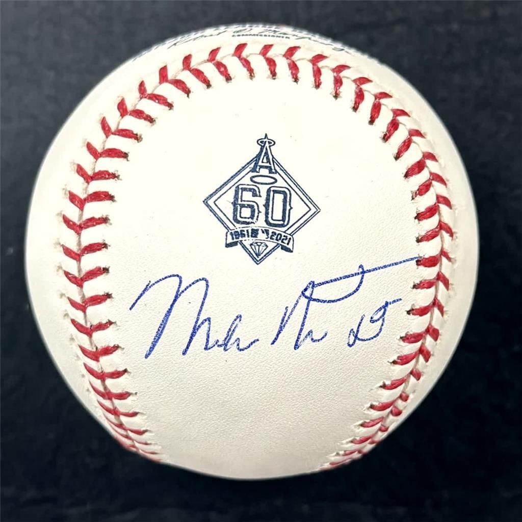Mike Trout Signed Baseball Angels Full Signature BAS Authenticated (1 of 3)
