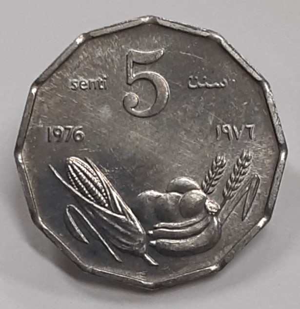Roll of 50 Uncirculated 1976 Somalia 5 Senti FAO Aluminum Coins KM 24: Roll of 50 Uncirculated 1976 Somalia 5 Senti FAO Aluminum Coins KM 24 This is a roll of 50 un-used 1976 Somalia 5 Senti FAO coins (KM#24), each composed of aluminum. The coins are in brilliant uncircu