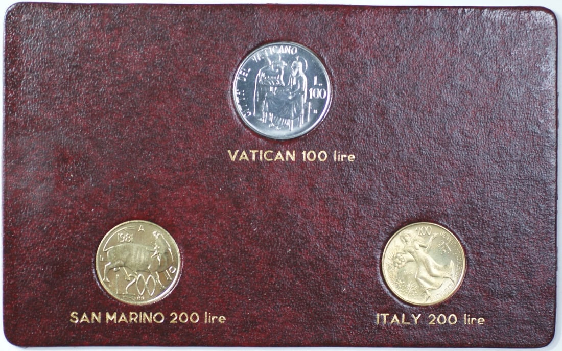 1981 Album Insert With Vatican San Marino Italy Lire Coins World Food Day: 1981 Album Insert With Vatican San Marino Italy Lire Coins World Food Day This set commemorates the 1981 FAO World Food Day held on October 16 and includes an album insert with three coins: a Vatican