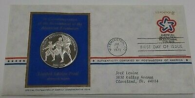 Sterling Silver 1971 Postmasters Medal Honoring US Bicentennial by Franklin Mint: Sterling Silver 1971 Postmasters Medal Honoring US Bicentennial by Franklin Mint This 1971 Postmasters of America commemorative medal was issued to honor the Bicentennial of the American Revolution. S