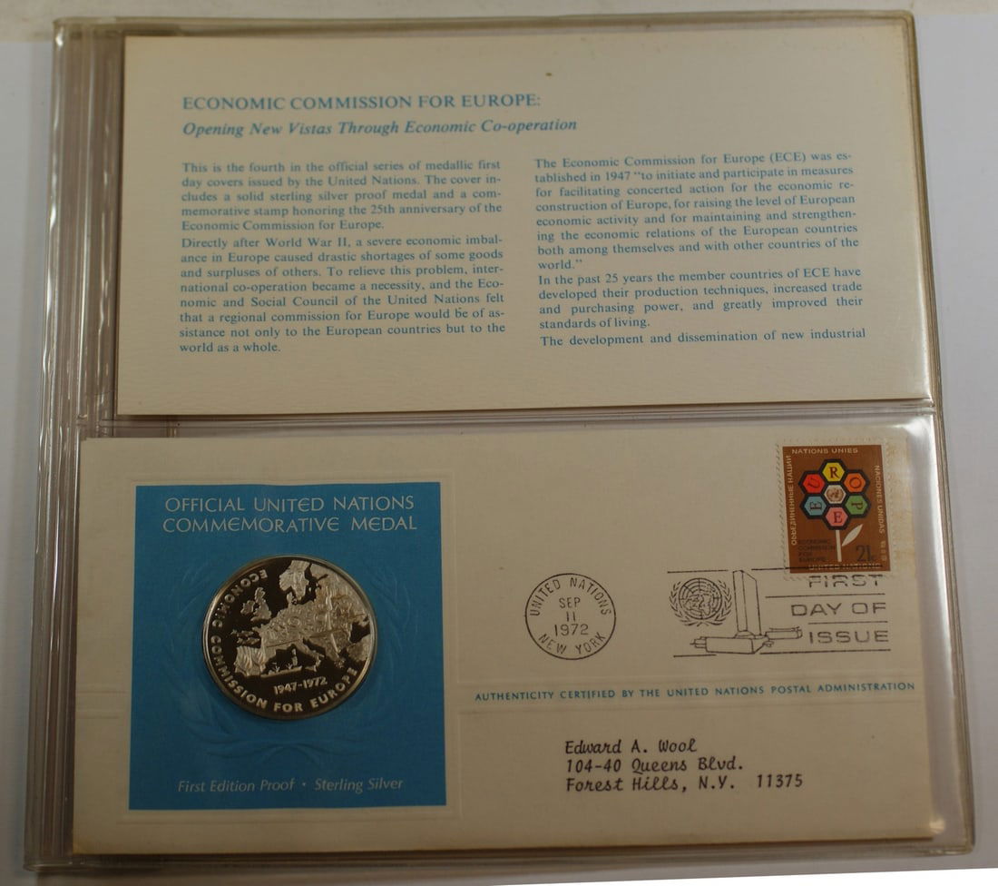1972 United Nations Europe Commission Sterling Silver Proof Medal with 21c Stamp: 1972 United Nations Europe Commission Sterling Silver Proof Medal with 21c Stamp 1972 United Nations Economic Commission for Europe Commemorative First Edition sterling silver proof medal, accompanied