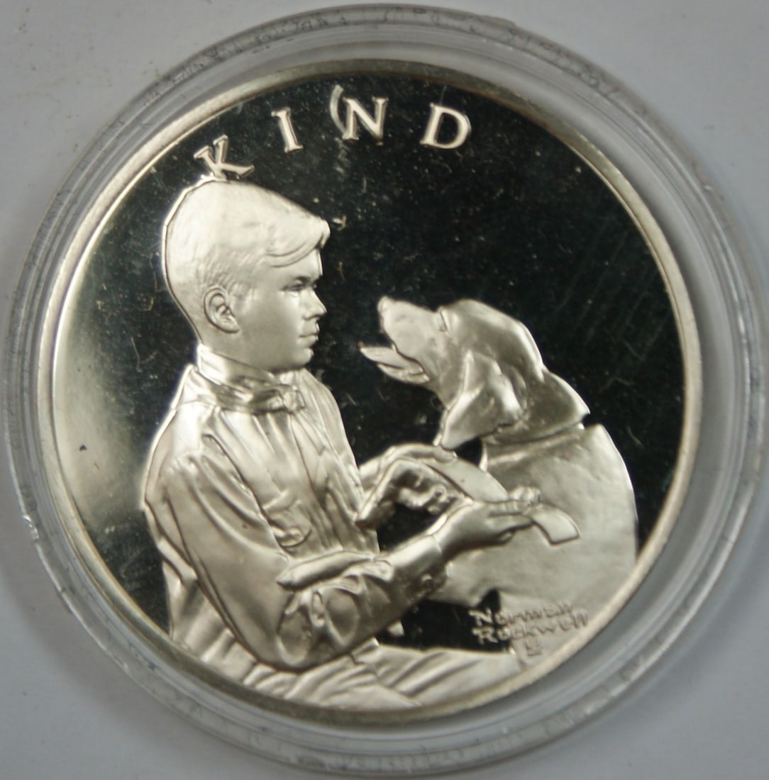 Set of 12 Sterling Silver Boy Scout Medals from United States: Set of 12 Sterling Silver Boy Scout Medals from United States This set includes twelve Boy Scout medals crafted in sterling silver. Each medal originates from the United States and is in pre-owned con