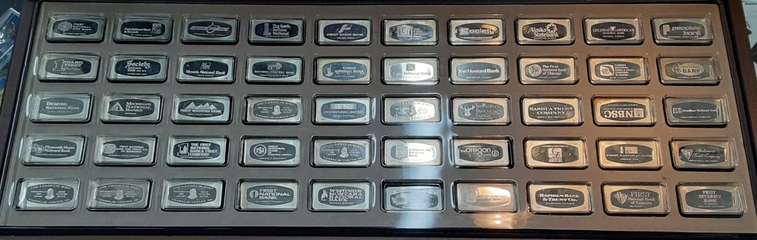 1974 Fifty Sterling Silver Ingots Set in Original Case 1000 Grains: 1974 Fifty Sterling Silver Ingots Set in Original Case 1000 Grains This 1974 Franklin Mint set features fifty sterling silver ingots, each representing a different US bank from every state. Each ingot