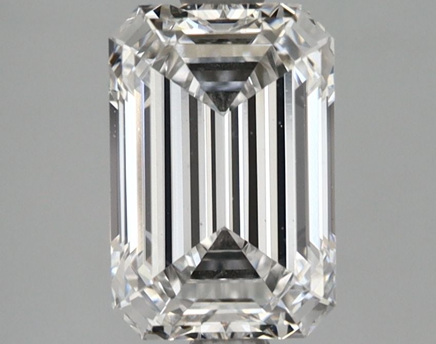 Loose Diamond - EMERALD 2.11ct E VS1: Loose Diamond - EMERALD 2.11ct E VS1 Source: This is a real non-mined Diamond that has been grown in a lab Shape: EMERALD Carats: 2.11 Color: E Clarity: VS1 Certification: GIA Video: