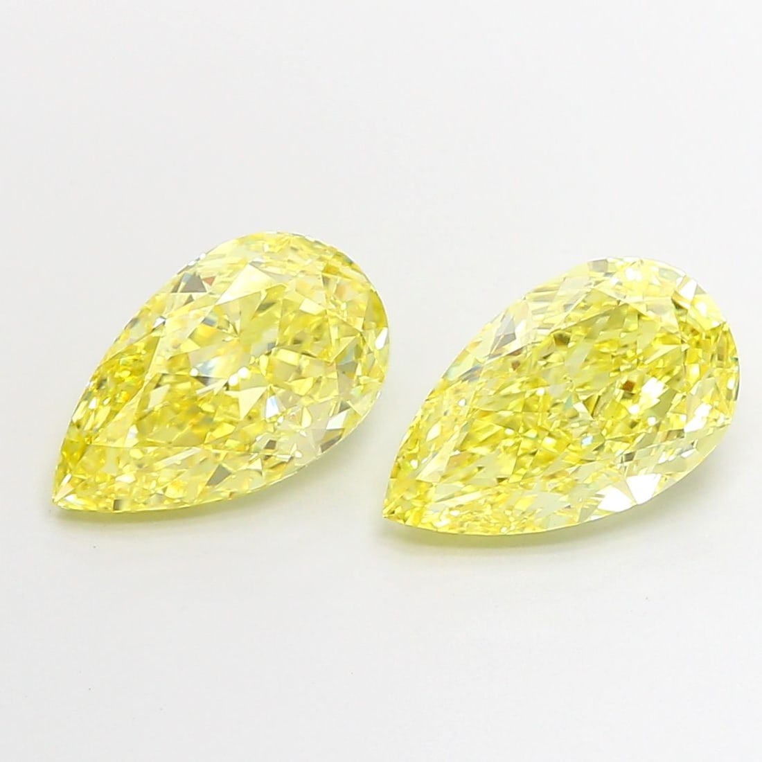 Loose Diamond - PEAR 2.5ct Fancy Intense Yellow VVS2: Loose Diamond - PEAR 2.5ct Fancy Intense Yellow VVS2 Source: This is a real non-mined Diamond that has been grown in a lab Shape: PEAR Carats: 2.5 Color: Fancy Intense Yellow Certification: IGI
