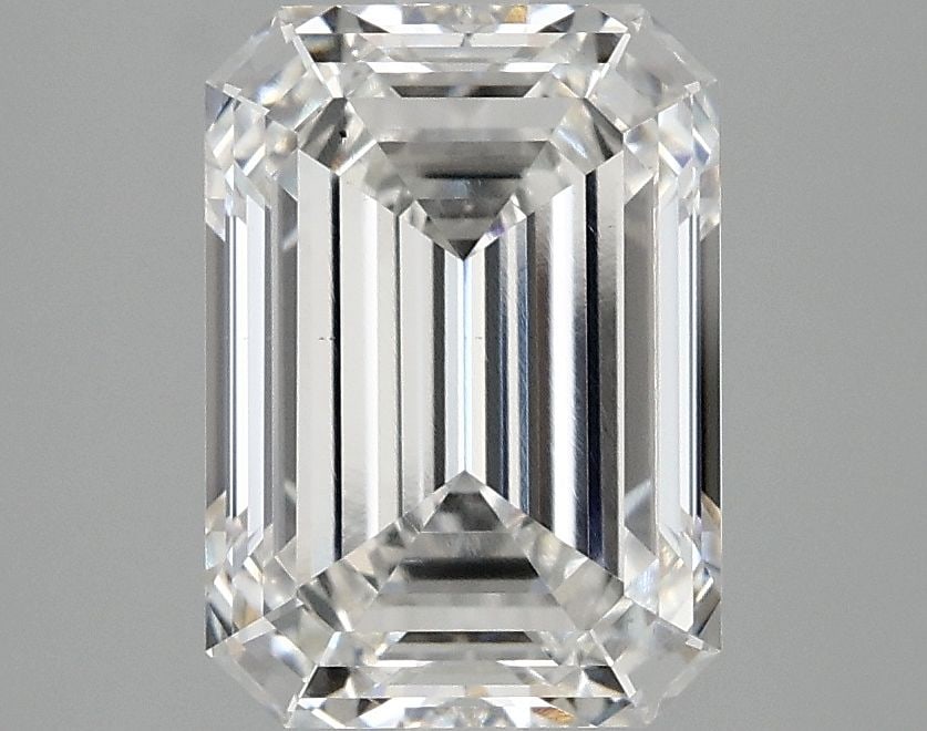Loose Diamond - EMERALD 3.07ct E VS2: Loose Diamond - EMERALD 3.07ct E VS2 Source: This is a real non-mined Diamond that has been grown in a lab Shape: EMERALD Carats: 3.07 Color: E Clarity: VS2 Certification: IGI Video: