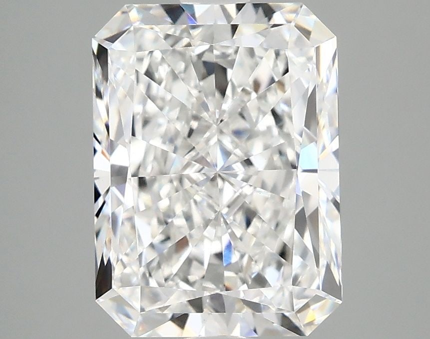 Loose Diamond - RADIANT 2.94ct E VVS2: Loose Diamond - RADIANT 2.94ct E VVS2 Source: This is a real non-mined Diamond that has been grown in a lab Shape: RADIANT Carats: 2.94 Color: E Clarity: VVS2 Certification: IGI Video: