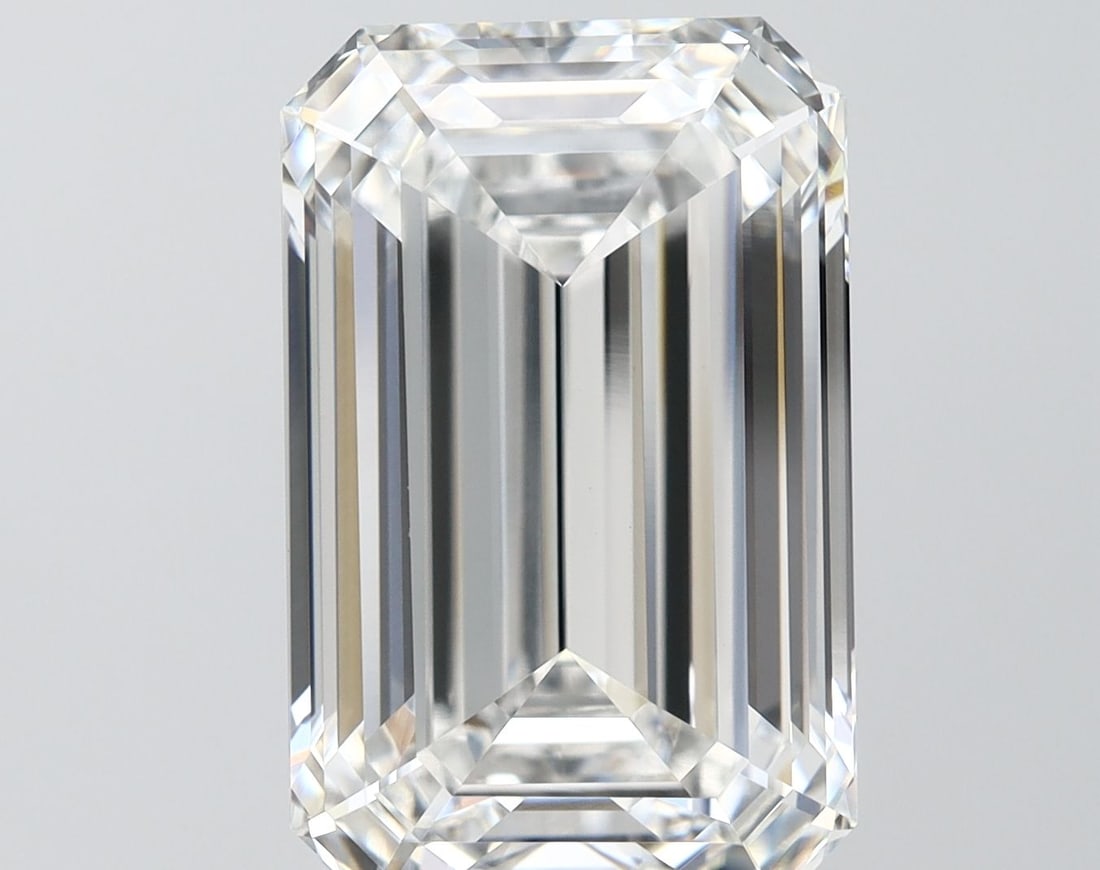 Loose Diamond - EMERALD 10.73ct F VVS2: Loose Diamond - EMERALD 10.73ct F VVS2 Source: This is a real non-mined Diamond that has been grown in a lab Shape: EMERALD Carats: 10.73 Color: F Clarity: VVS2 Certification: IGI Video: Video Link