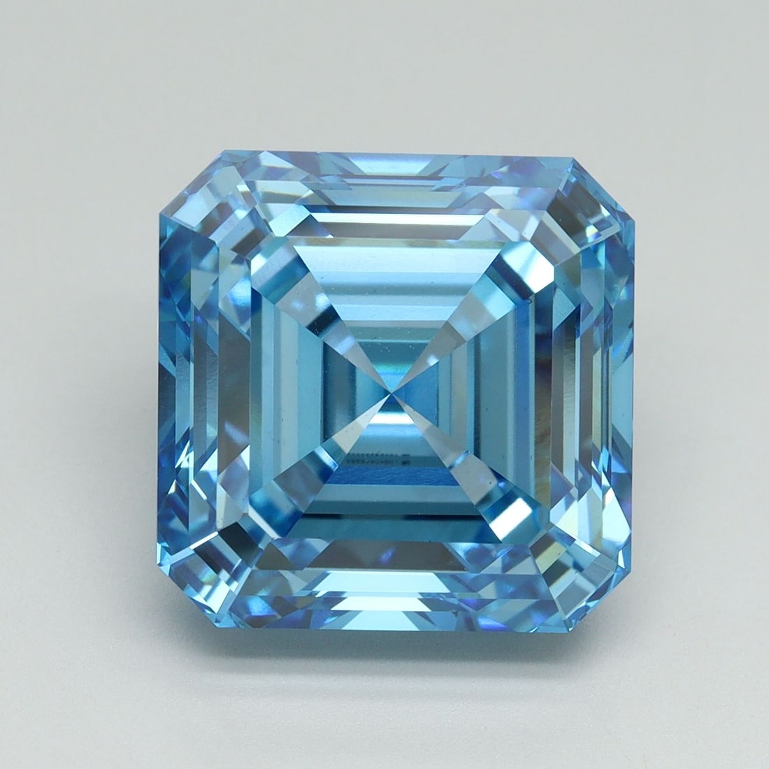 Loose Diamond - ASSCHER 10.44ct Fancy Vivid Blue VS1: Loose Diamond - ASSCHER 10.44ct Fancy Vivid Blue VS1 Source: This is a real non-mined Diamond that has been grown in a lab Shape: ASSCHER Carats: 10.44 Color: Fancy Vivid Blue Certification: IGI Video