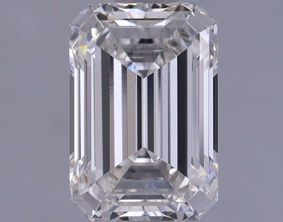 Loose Diamond - EMERALD 1.38ct G VS1: Loose Diamond - EMERALD 1.38ct G VS1 Source: This is a real non-mined Diamond that has been grown in a lab Shape: EMERALD Carats: 1.38 Color: G Clarity: VS1 Certification: IGI Video:
