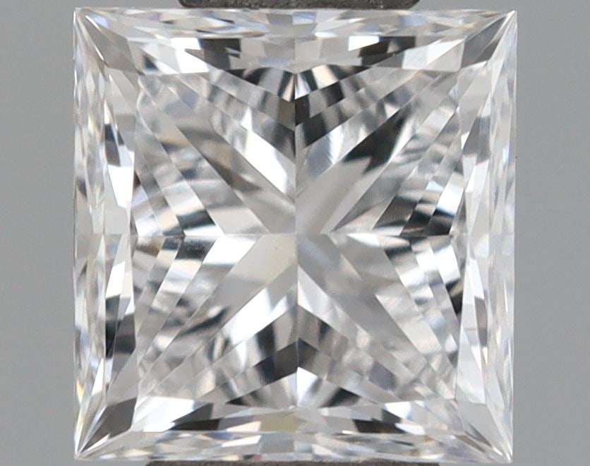 Loose Diamond - PRINCESS 0.66ct E VVS2: Loose Diamond - PRINCESS 0.66ct E VVS2 Source: This is a real non-mined Diamond that has been grown in a lab Shape: PRINCESS Carats: 0.66 Color: E Clarity: VVS2 Certification: IGI Video: