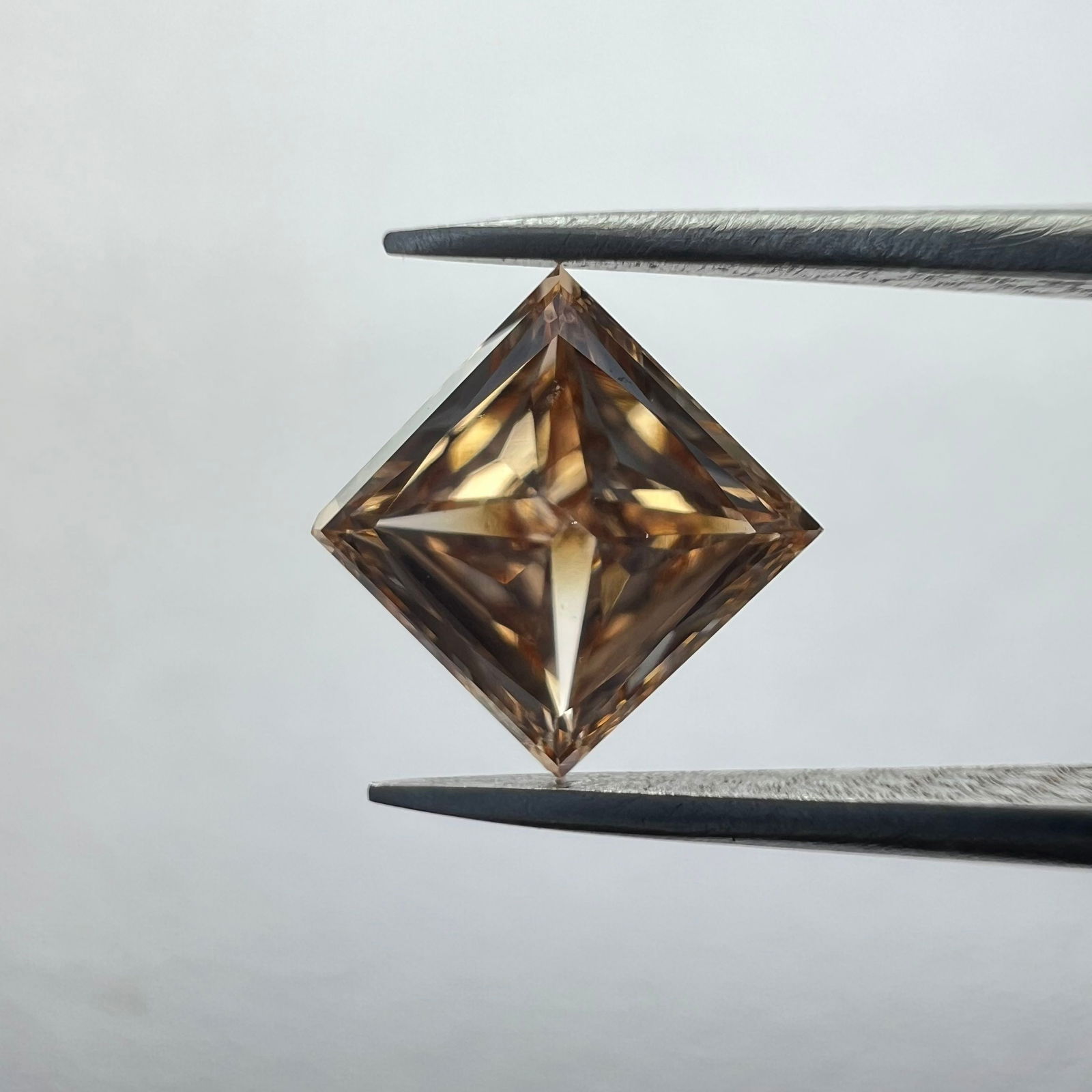 Loose Diamond - PRINCESS 0.45ct Orange VS1 (1 of 1)