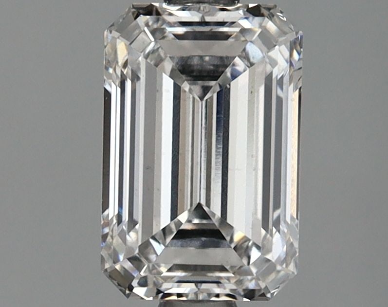 Loose Diamond - EMERALD 1.68ct E VS2: Loose Diamond - EMERALD 1.68ct E VS2 Source: This is a real non-mined Diamond that has been grown in a lab Shape: EMERALD Carats: 1.68 Color: E Clarity: VS2 Certification: IGI Video: