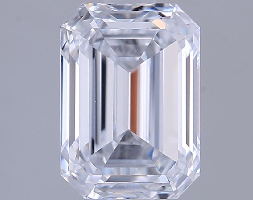 Loose Diamond - EMERALD 1.56ct E VVS2: Loose Diamond - EMERALD 1.56ct E VVS2 Source: This is a real non-mined Diamond that has been grown in a lab Shape: EMERALD Carats: 1.56 Color: E Clarity: VVS2 Certification: IGI Video: