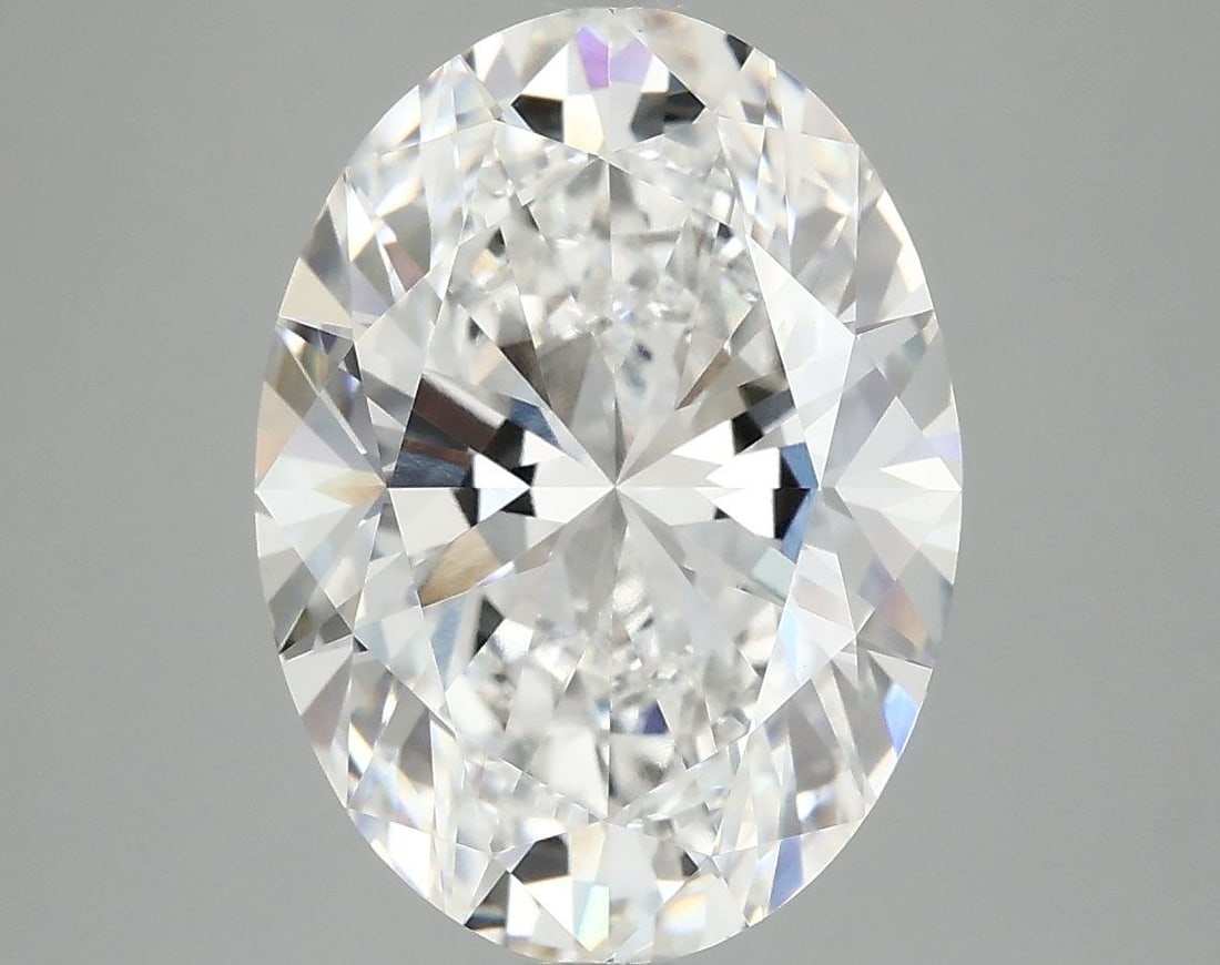 Loose Diamond - OVAL 5.08ct E VVS2: Loose Diamond - OVAL 5.08ct E VVS2 Source: This is a real non-mined Diamond that has been grown in a lab Shape: OVAL Carats: 5.08 Color: E Clarity: VVS2 Certification: IGI Video: