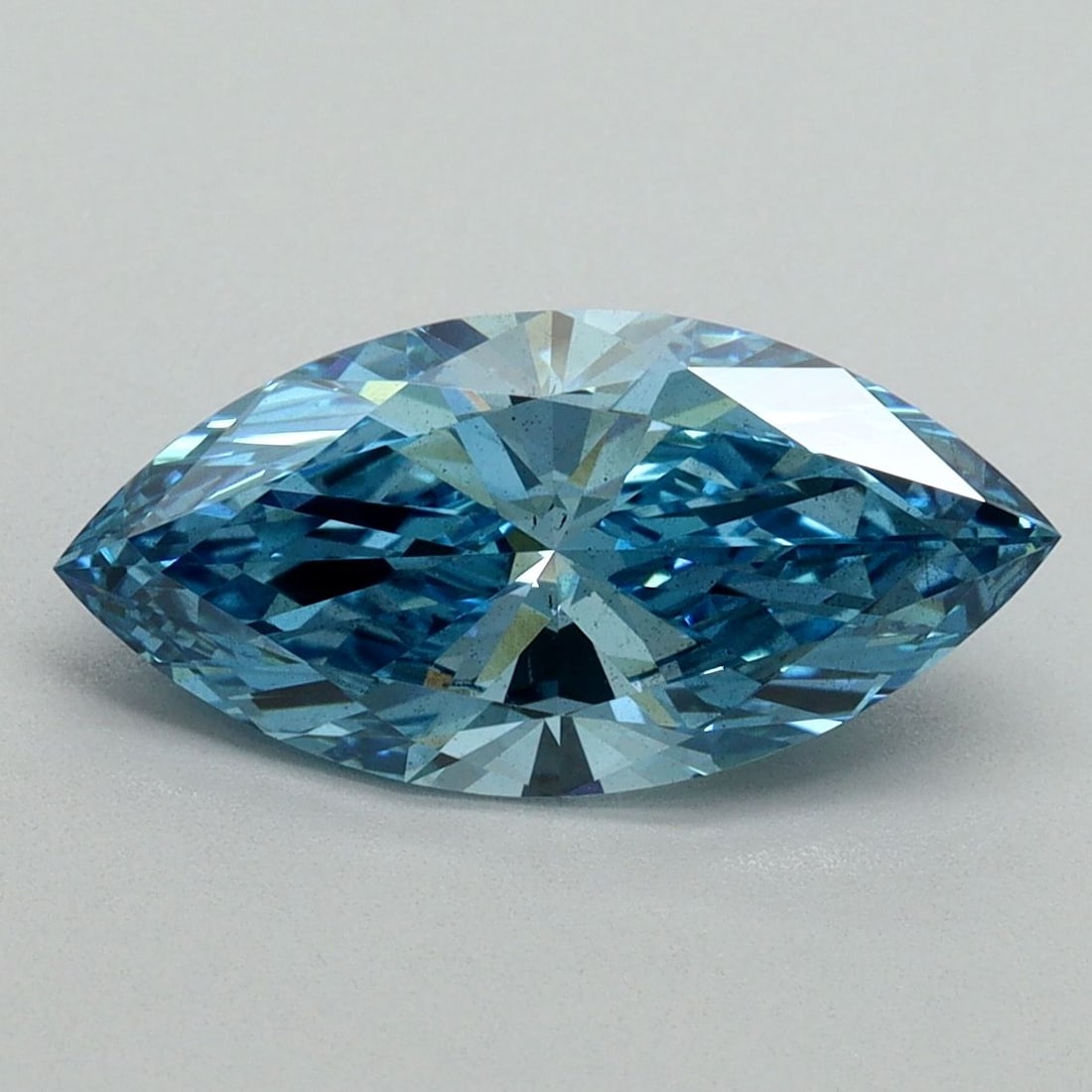 Loose Diamond - MARQUISE 2.02ct Fancy Vivid Blue SI1: Loose Diamond - MARQUISE 2.02ct Fancy Vivid Blue SI1 Source: This is a real non-mined Diamond that has been grown in a lab Shape: MARQUISE Carats: 2.02 Color: Fancy Vivid Blue Certification: IGI Video