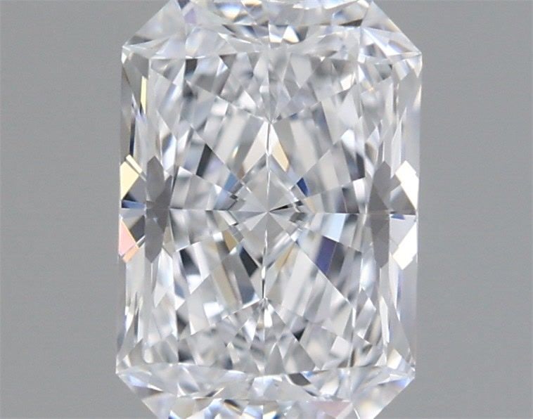 Loose Diamond - RADIANT 0.99ct E VVS2: Loose Diamond - RADIANT 0.99ct E VVS2 Source: This is a real non-mined Diamond that has been grown in a lab Shape: RADIANT Carats: 0.99 Color: E Clarity: VVS2 Certification: IGI Video: Video Link