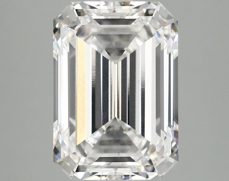 Loose Diamond - EMERALD 4.09ct E VS1: Loose Diamond - EMERALD 4.09ct E VS1 Source: This is a real non-mined Diamond that has been grown in a lab Shape: EMERALD Carats: 4.09 Color: E Clarity: VS1 Certification: IGI Video: Video Link