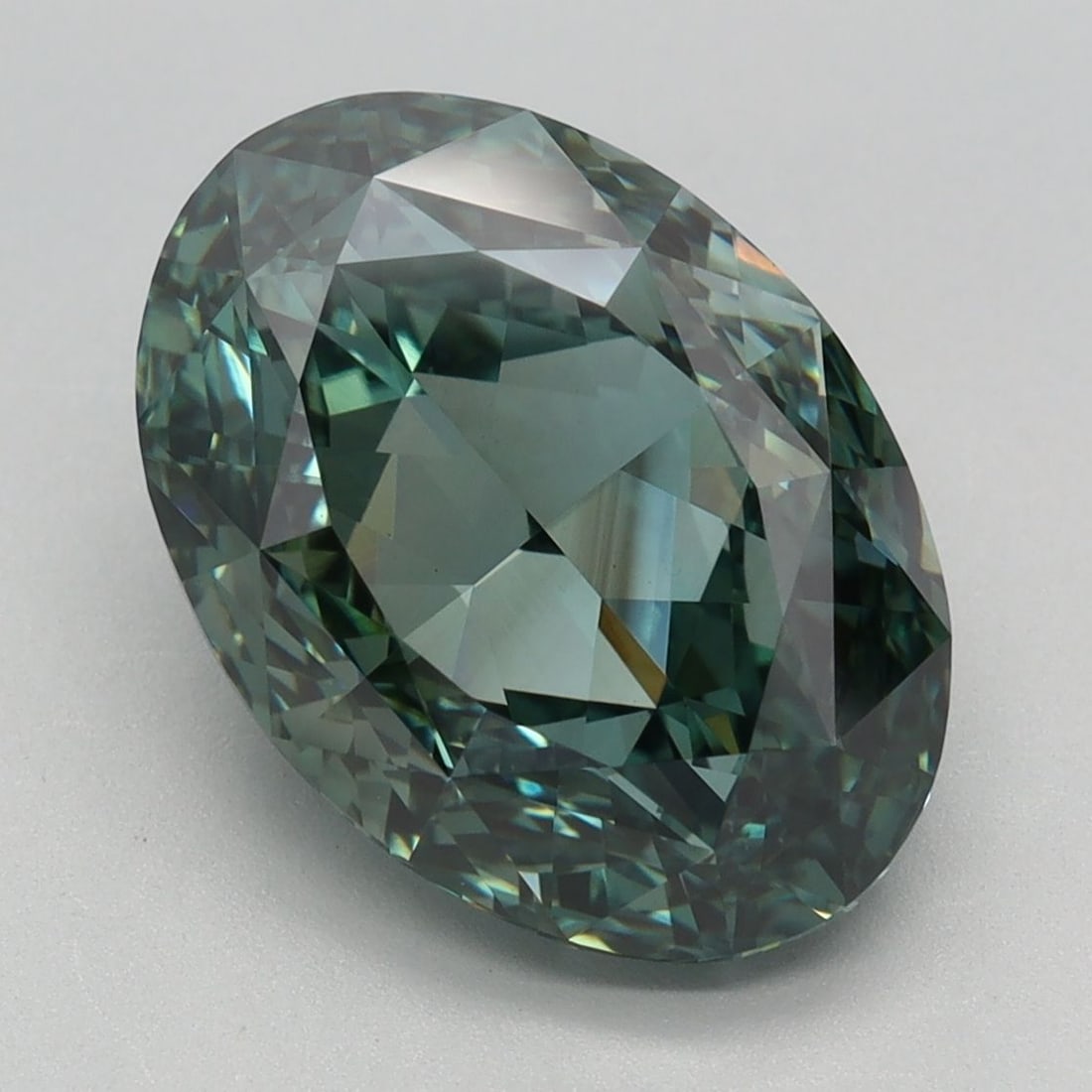 Loose Diamond - OVAL 5.03ct Fancy Vivid Green VS1: Loose Diamond - OVAL 5.03ct Fancy Vivid Green VS1 Source: This is a real non-mined Diamond that has been grown in a lab Shape: OVAL Carats: 5.03 Color: Fancy Vivid Green Certification: IGI Video: